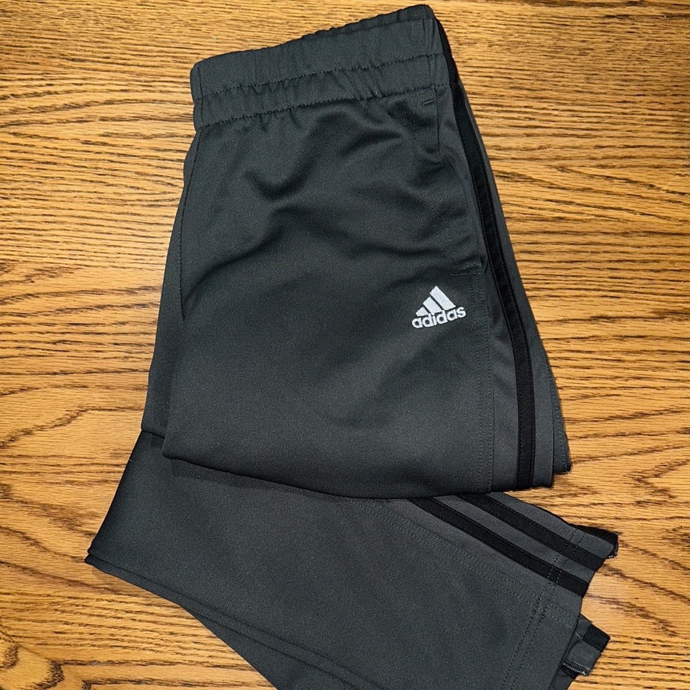 Women’s Adidas Sweatpants